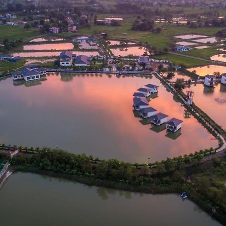 Lumbini Palace Resort Extérieur photo