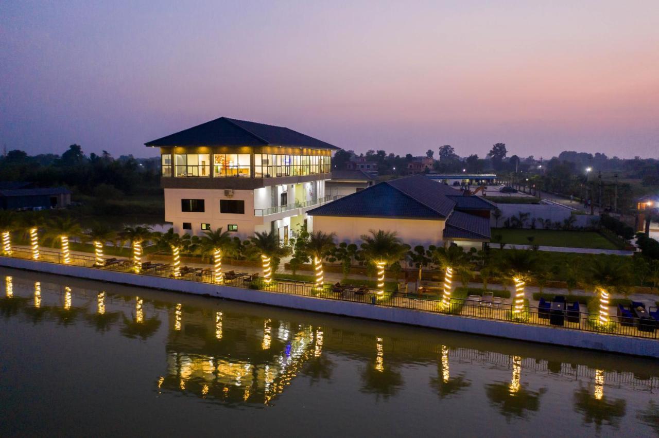 Lumbini Palace Resort Extérieur photo